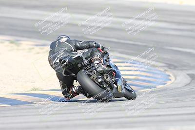 media/Nov-02-2025-CVMA (Sun) [[337aff29ab]]/Race 5-Amateur Formula Middleweight/